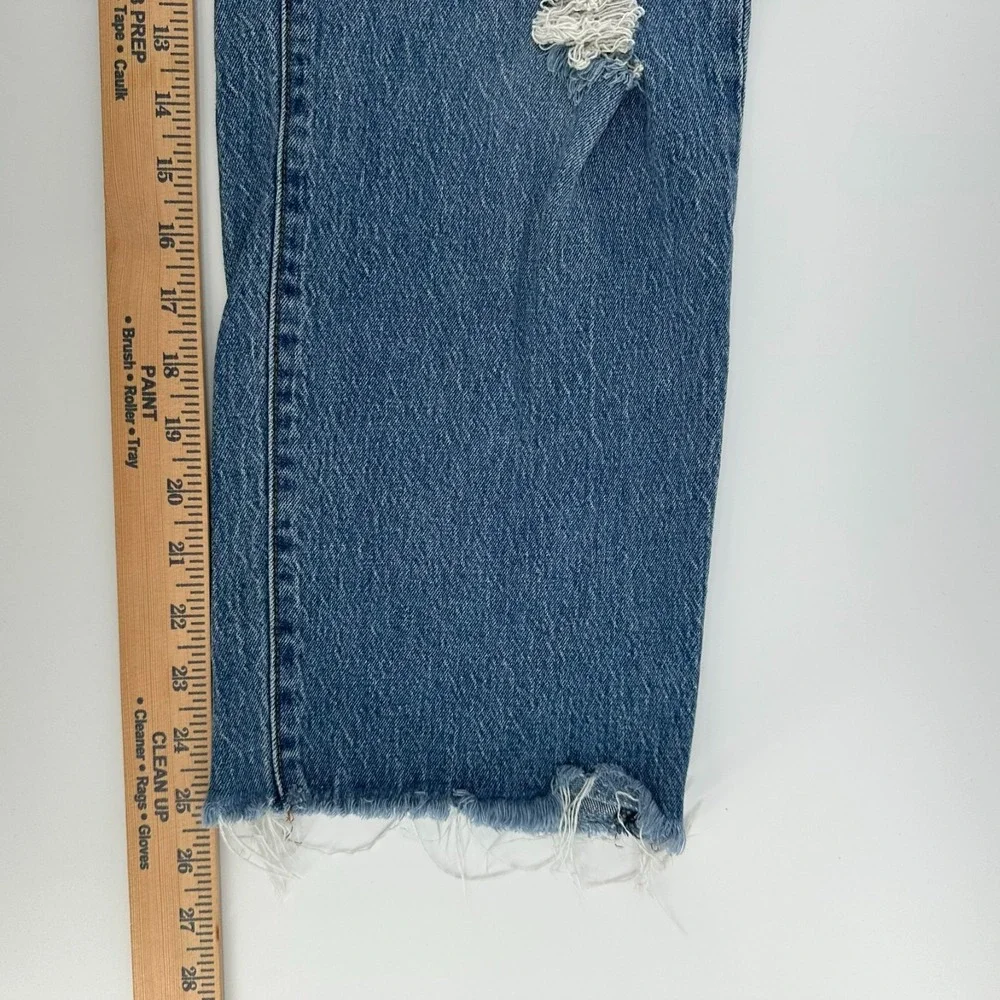 Vintage Universal Thread Jeans Womens 10/30R Blue Distressed Straight Leg Recto‎